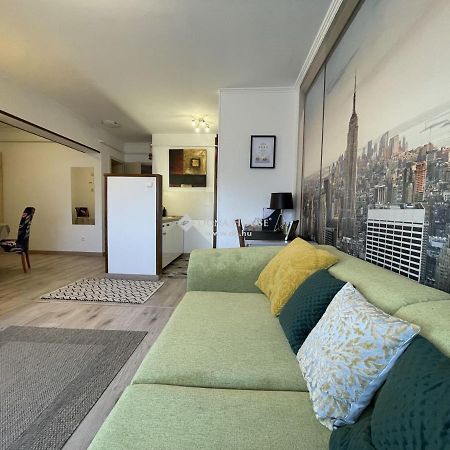 Ferienwohnung Ybs Apartman Zalaegerszeg Exterior foto
